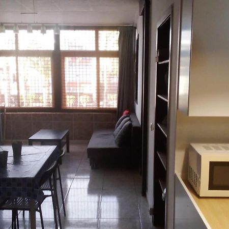 Primavera Appartement Tot 7 Personen Ideaal Voor Backpackers Arona  Exterior foto