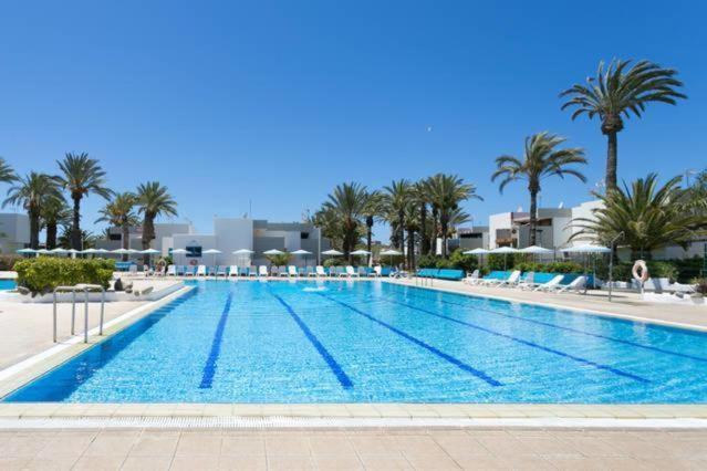 Primavera Appartement Tot 7 Personen Ideaal Voor Backpackers Arona  Exterior foto