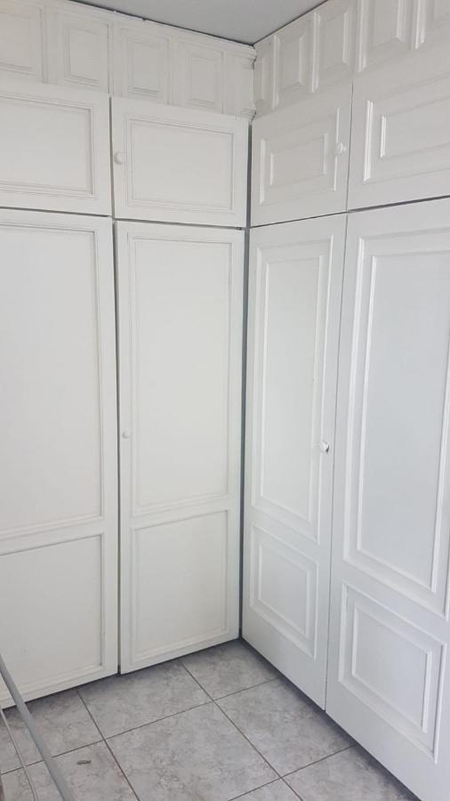 Primavera Appartement Tot 7 Personen Ideaal Voor Backpackers Arona  Exterior foto