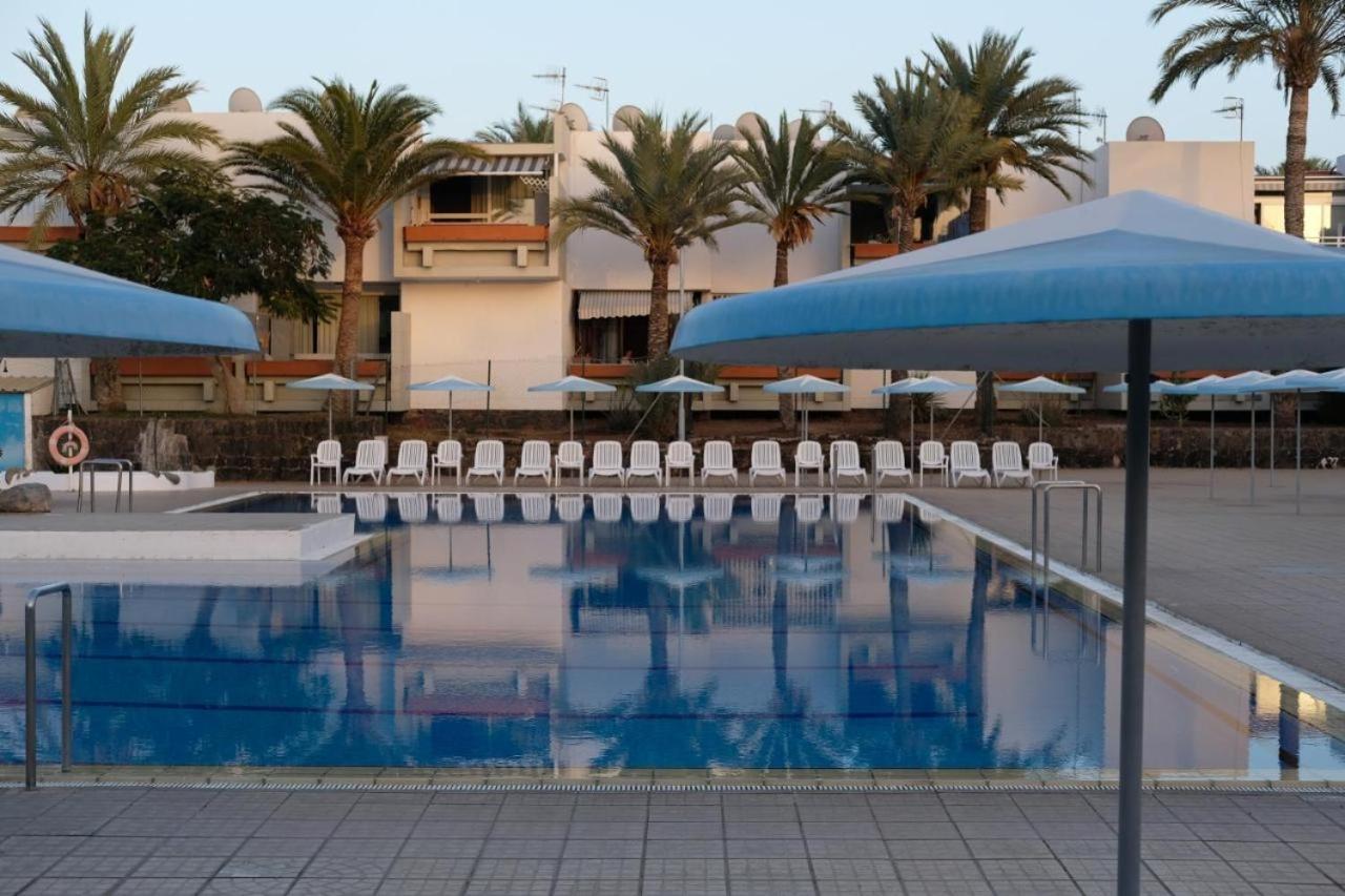 Primavera Appartement Tot 7 Personen Ideaal Voor Backpackers Arona  Exterior foto
